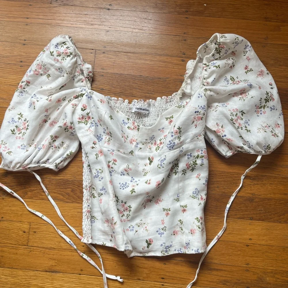Reformation White Floral Puff Sleeve Sweetheart Top